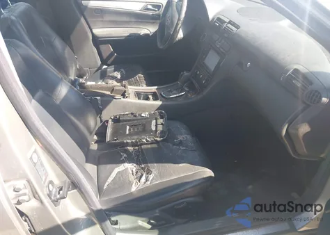 2004 Mercedes-Benz C 240 from USA, damaged, VIN WDBRF61J64F527381